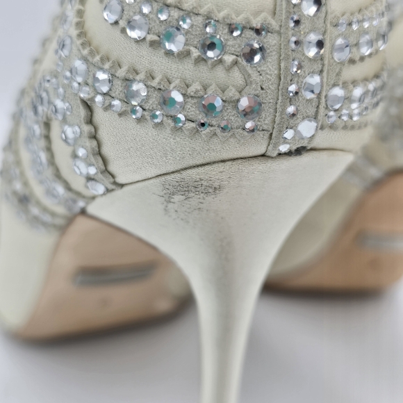 Badgley Mischka Rouge Pointy-Toe Pumps, Ivory, Women's 9 - Picture 9 of 16